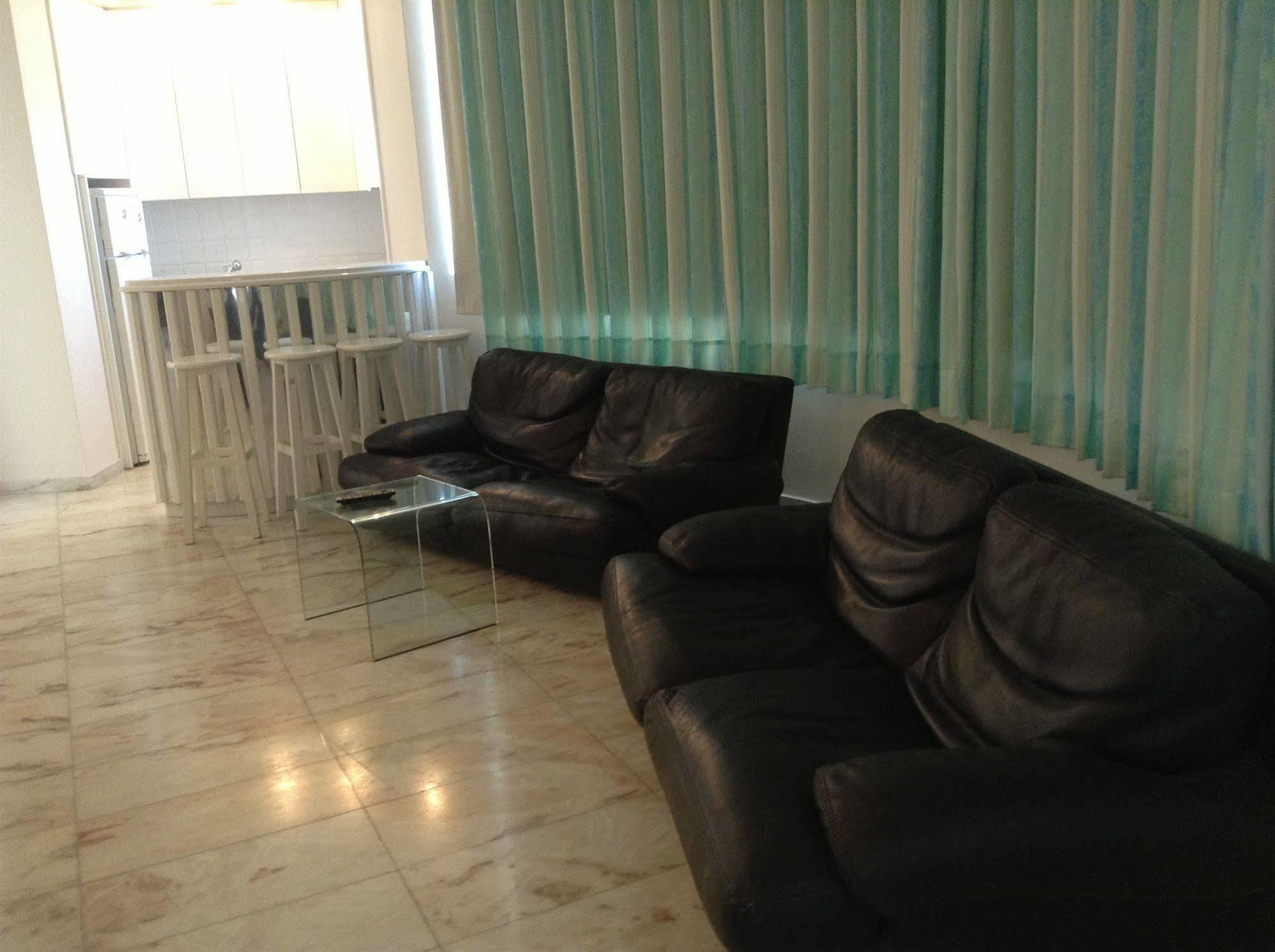 Hotel Blue Weiss Νετάνια Εξωτερικό φωτογραφία